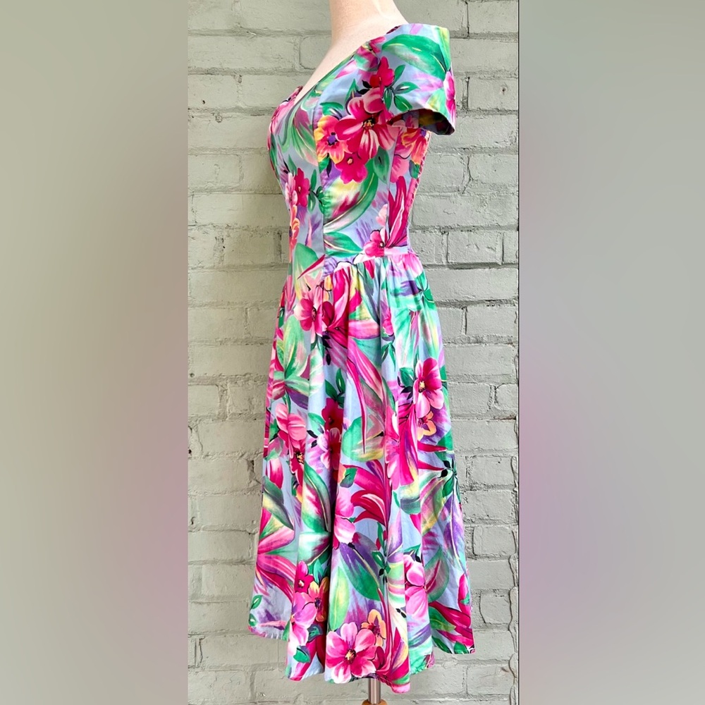 Floral Off The Shoulder Basque Waist Midi Party Dress - Picture 4 of 9